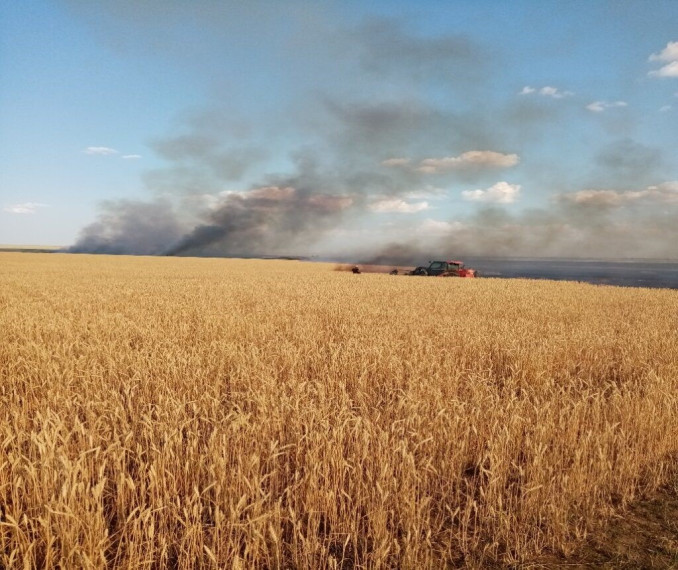 МЧС напоминает о соблюдении пожарной безопасности в период уборочной кампании. МЧС напоминает о соблюдении пожарной безопасности в период уборочной кампании.